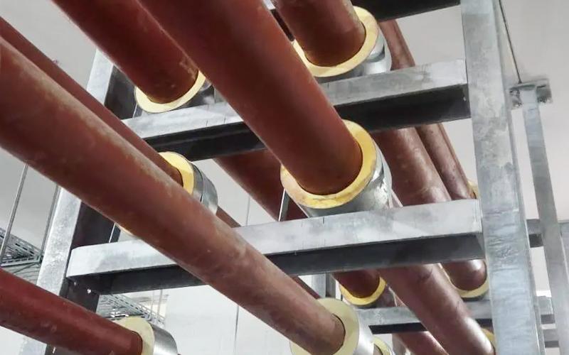 isopartner-ie-pipe-supports-installed